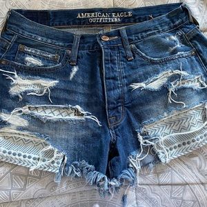 American Eagle distressed Vintage Hi-Rise Festival Jean shorts
